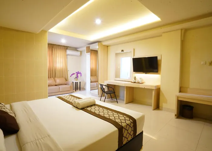 Grand RoselaHotel Jogja